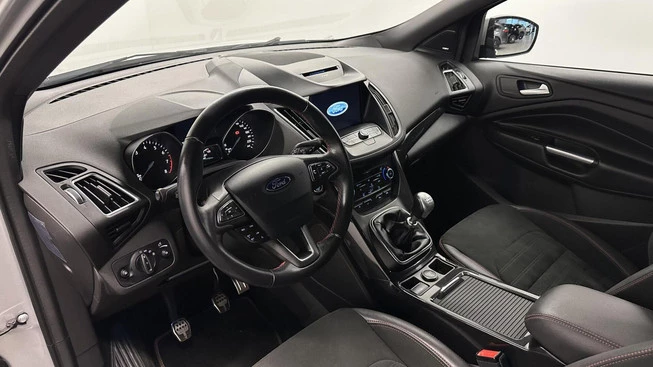 Ford Kuga - Afbeelding 28 van 30