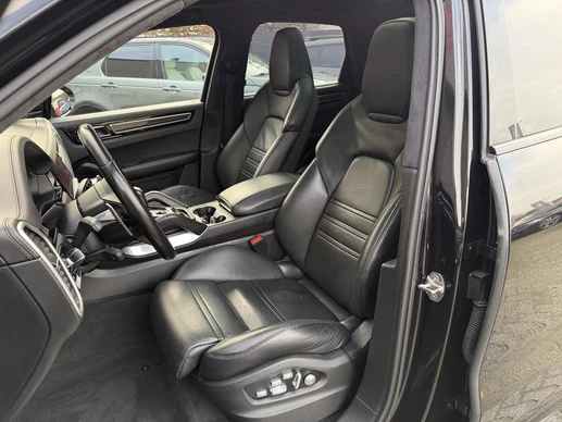 Porsche Cayenne - Afbeelding 14 van 30