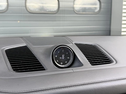 Porsche Cayenne - Afbeelding 28 van 30