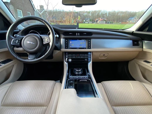 Jaguar XF - Afbeelding 4 van 27
