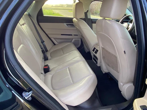 Jaguar XF - Afbeelding 20 van 27