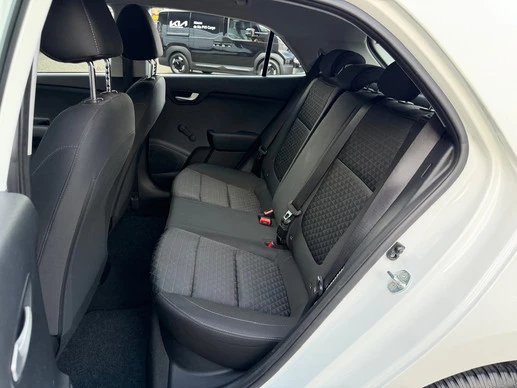 Kia Rio - Afbeelding 10 van 30