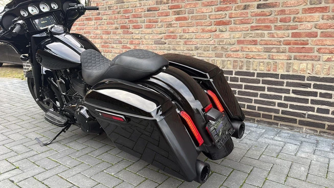 Harley-Davidson Street Glide - Afbeelding 7 van 18
