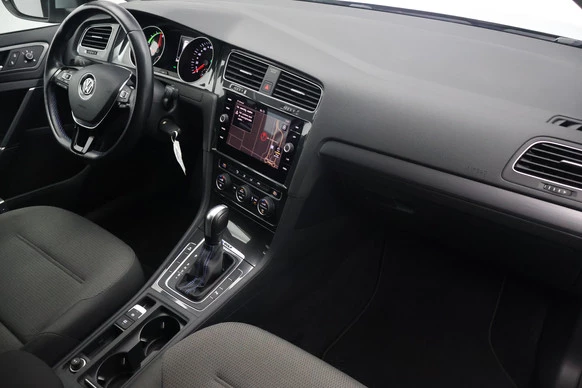 Volkswagen e-Golf - Afbeelding 20 van 28