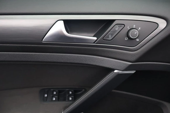 Volkswagen e-Golf - Afbeelding 23 van 28