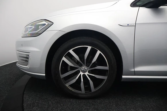 Volkswagen e-Golf - Afbeelding 25 van 28
