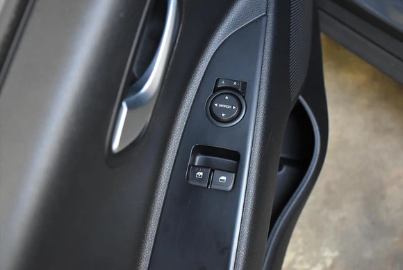 Kia Stonic - Afbeelding 12 van 28