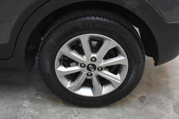 Kia Stonic - Afbeelding 27 van 28