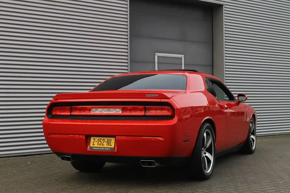 Dodge Challenger - Afbeelding 4 van 19