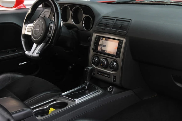 Dodge Challenger - Afbeelding 6 van 19