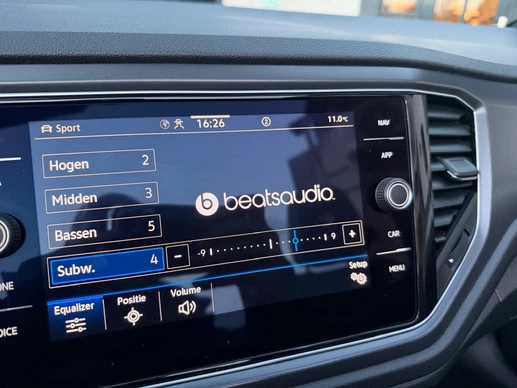 Volkswagen T-Roc - Afbeelding 15 van 30