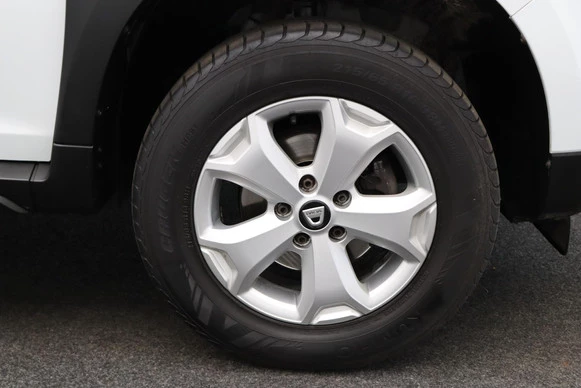 Dacia Duster - Afbeelding 29 van 30