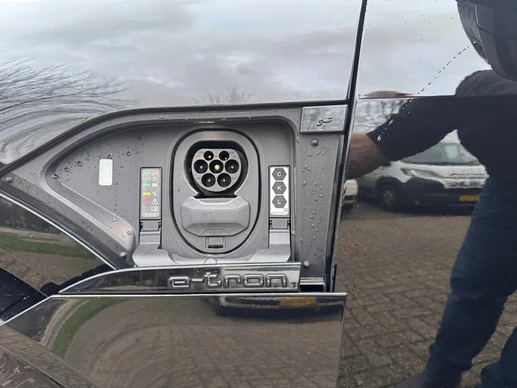 Audi Q8 Sportback e-tron - Afbeelding 6 van 30