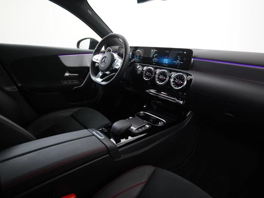 Mercedes-Benz A-Klasse - Afbeelding 2 van 30