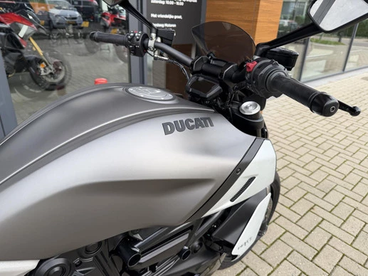 Ducati Diavel - Afbeelding 8 van 17