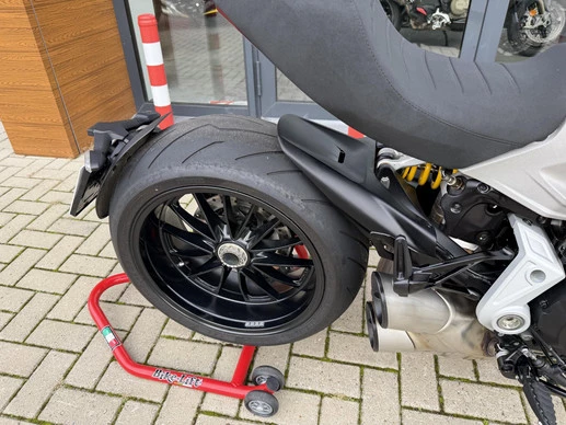 Ducati Diavel - Afbeelding 9 van 17