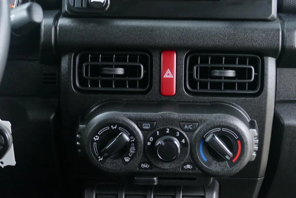 Suzuki Jimny - Afbeelding 24 van 30