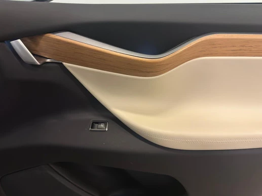 Tesla Model X - Afbeelding 22 van 30