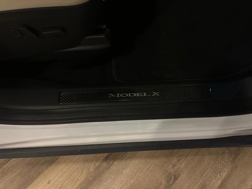 Tesla Model X - Afbeelding 23 van 30