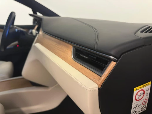 Tesla Model X - Afbeelding 25 van 30