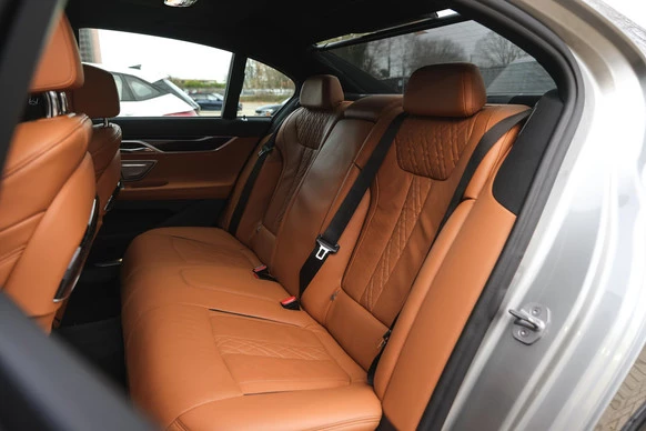 BMW 7 Serie - Afbeelding 12 van 30