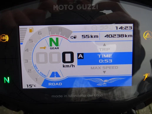 Moto Guzzi V85 - Afbeelding 10 van 16