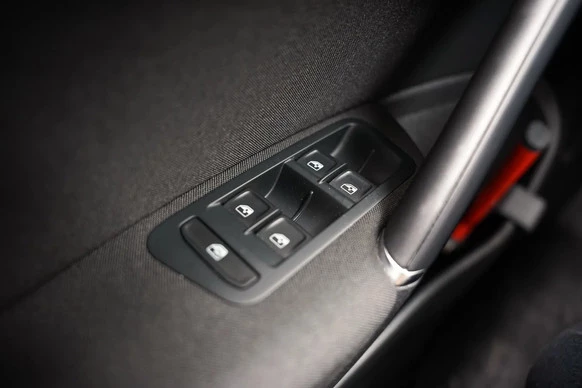 Volkswagen e-Golf - Afbeelding 21 van 30