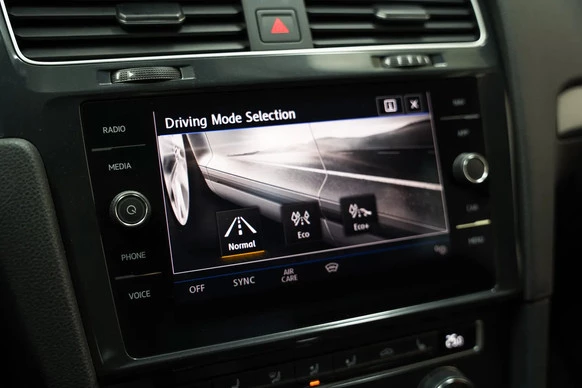 Volkswagen e-Golf - Afbeelding 26 van 30