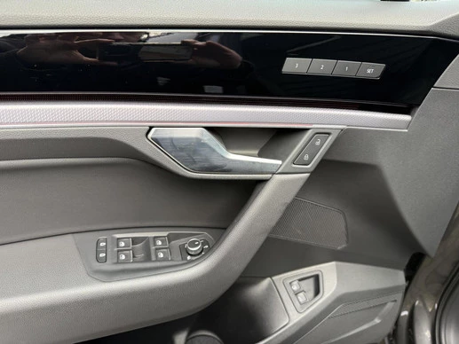 Volkswagen Touareg - Afbeelding 12 van 29