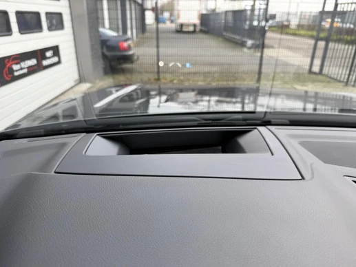 Volkswagen Touareg - Afbeelding 16 van 29