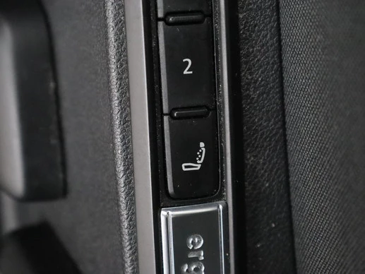 Volkswagen Golf - Afbeelding 8 van 30