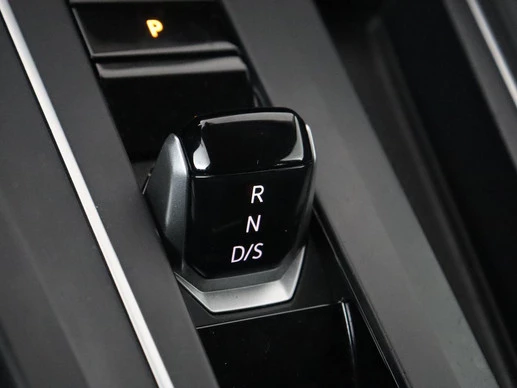 Volkswagen Golf - Afbeelding 20 van 30