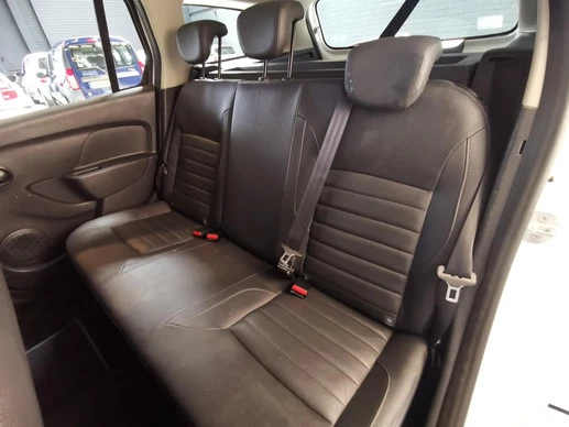 Dacia Logan - Afbeelding 16 van 17