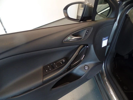 Opel Astra - Afbeelding 20 van 30