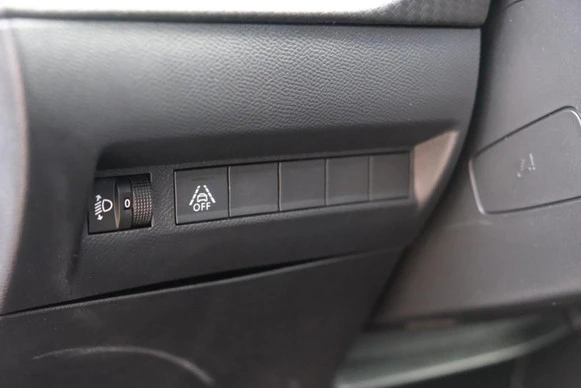 Peugeot 208 - Afbeelding 25 van 30