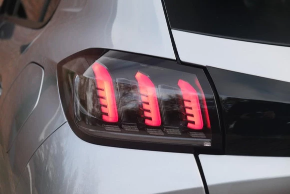 Peugeot 208 - Afbeelding 28 van 30