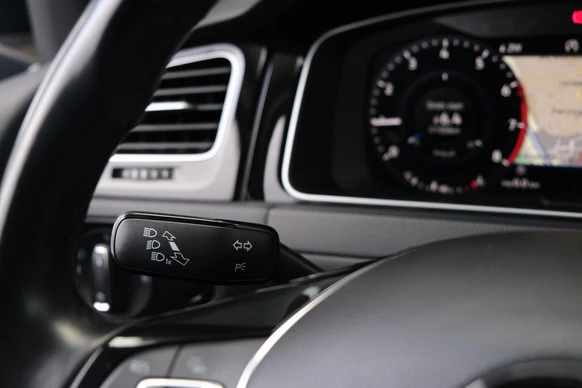 Volkswagen Golf - Afbeelding 15 van 28