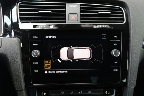 Volkswagen Golf - Afbeelding 18 van 28