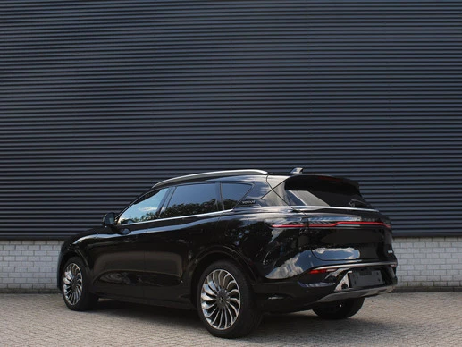 Voyah Free - Afbeelding 7 van 30