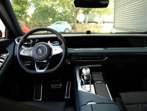 Voyah Free - Afbeelding 17 van 30