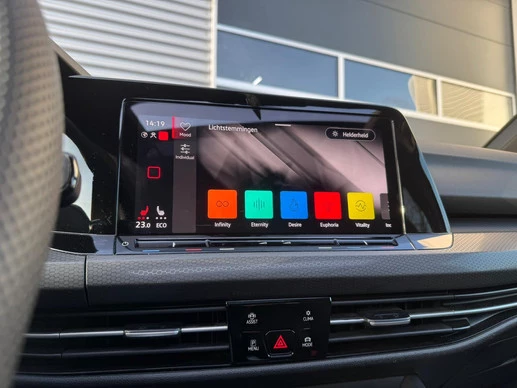 Volkswagen Golf - Afbeelding 13 van 30