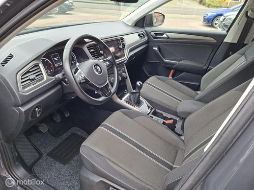 Volkswagen T-Roc - Afbeelding 9 van 23