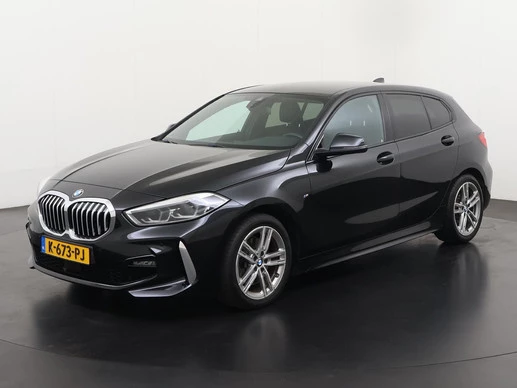 BMW 1 Serie - Afbeelding 1 van 30