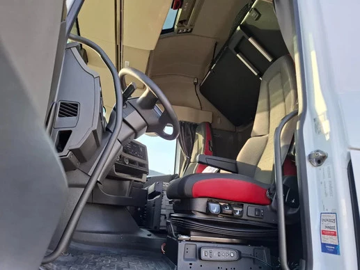 Volvo FH - Afbeelding 26 van 30