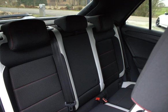 Volkswagen T-Roc - Afbeelding 10 van 30