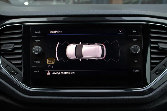 Volkswagen T-Roc - Afbeelding 18 van 30