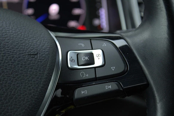 Volkswagen T-Roc - Afbeelding 23 van 30