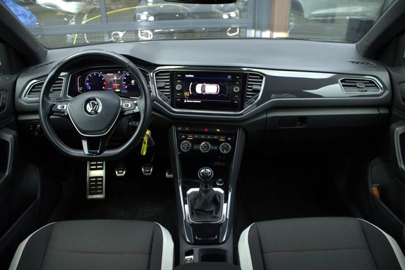 Volkswagen T-Roc - Afbeelding 28 van 30