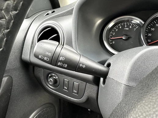 Dacia Logan - Afbeelding 11 van 30