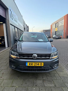Volkswagen Tiguan - Afbeelding 9 van 24